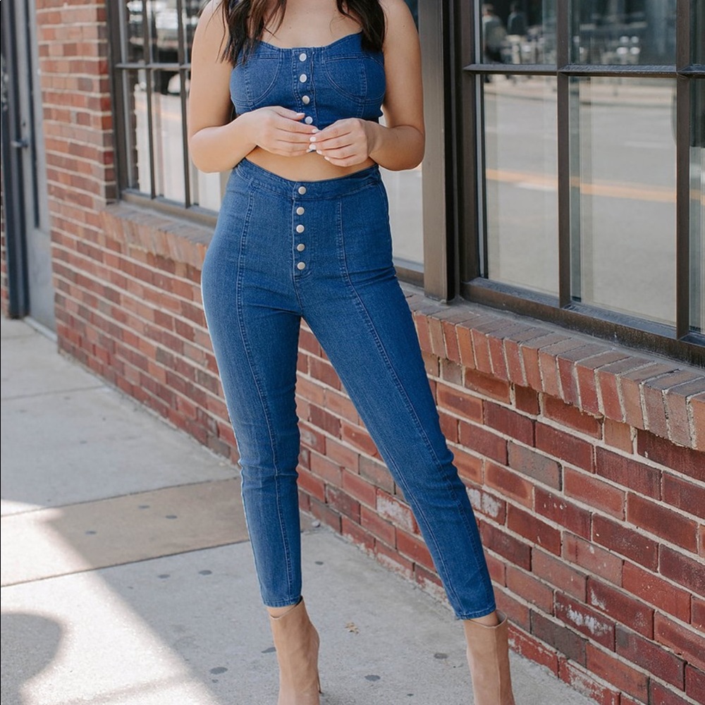 Kittenish denim jeans